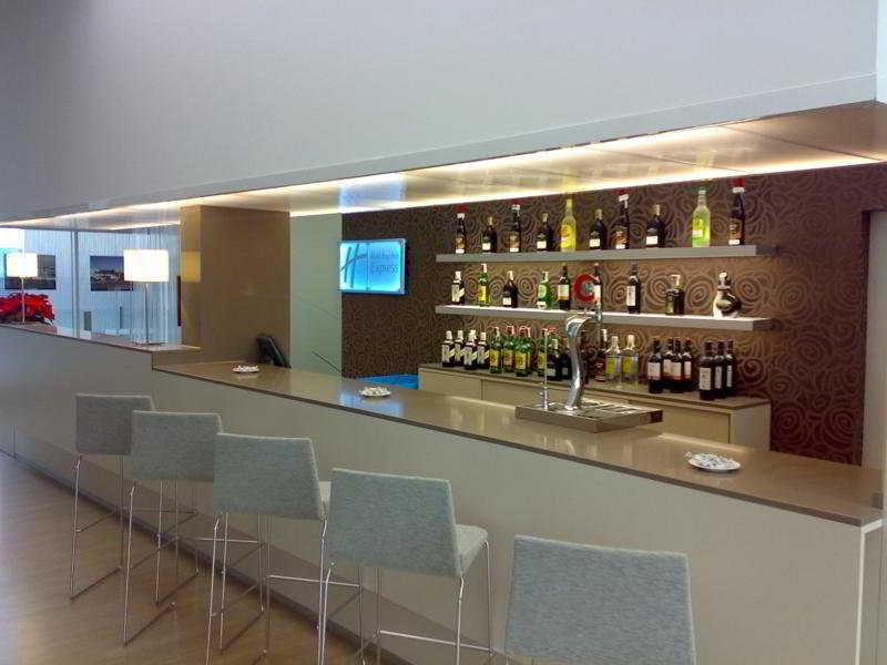 马德里莱冈斯快捷假日酒店 莱加内斯 外观 照片